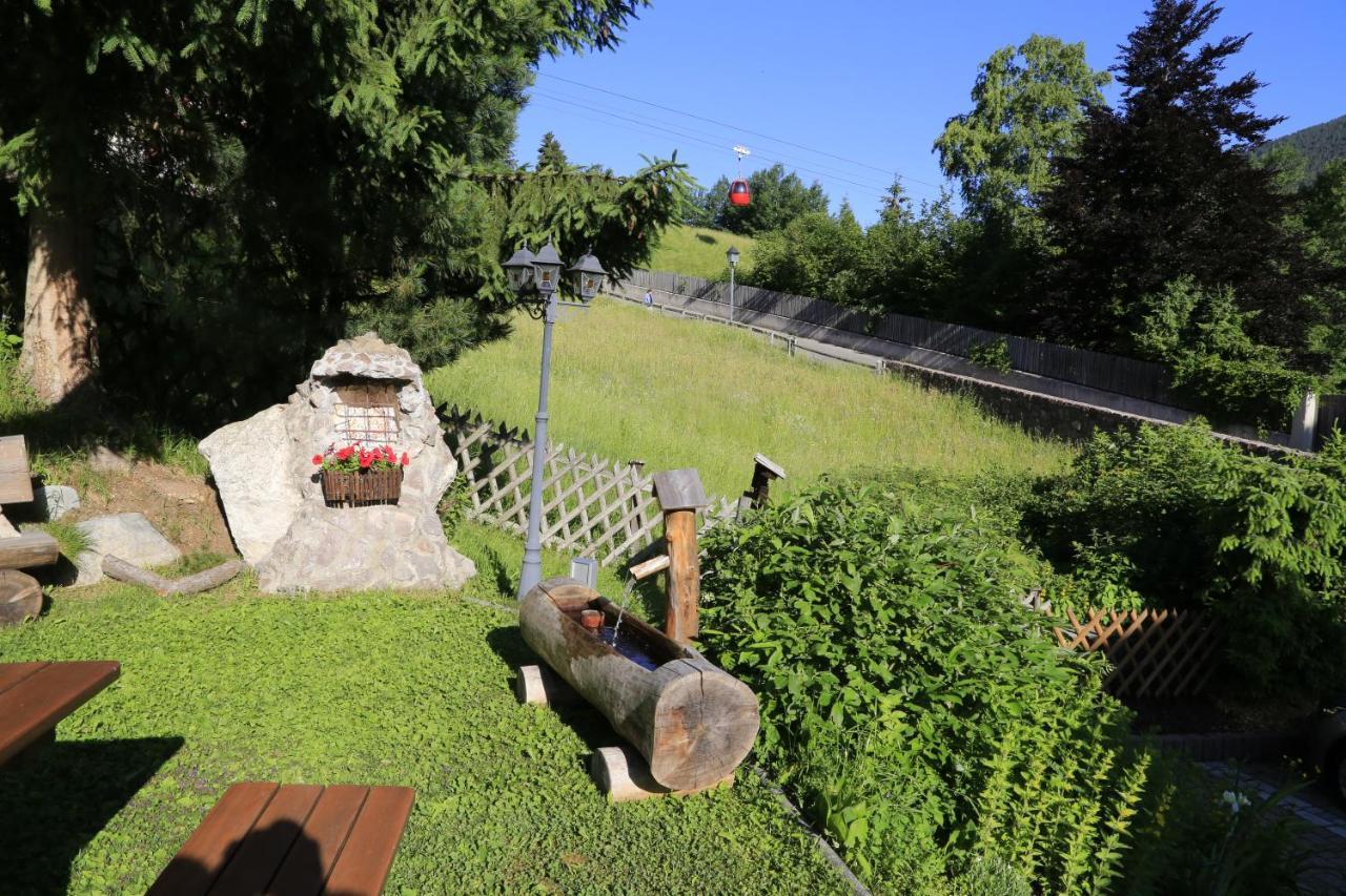 Garni Panoramik Hotel Ortisei Luaran gambar