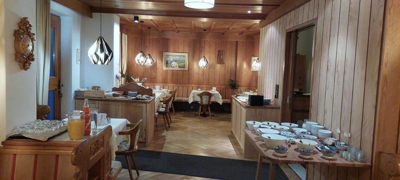 Garni Panoramik Hotel Ortisei Luaran gambar