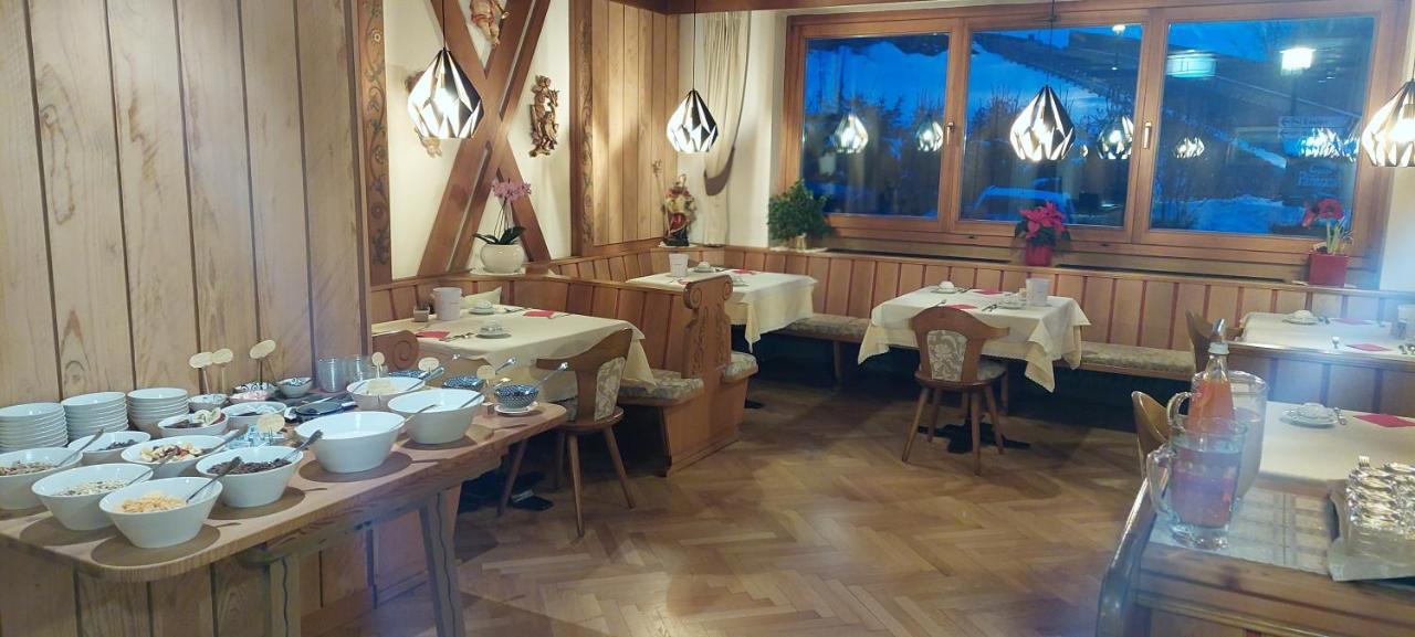 Garni Panoramik Hotel Ortisei Luaran gambar