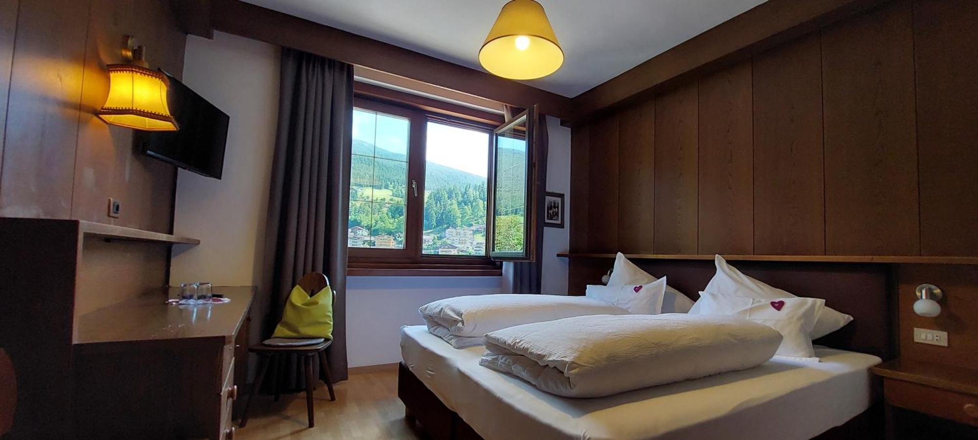 Garni Panoramik Hotel Ortisei Luaran gambar