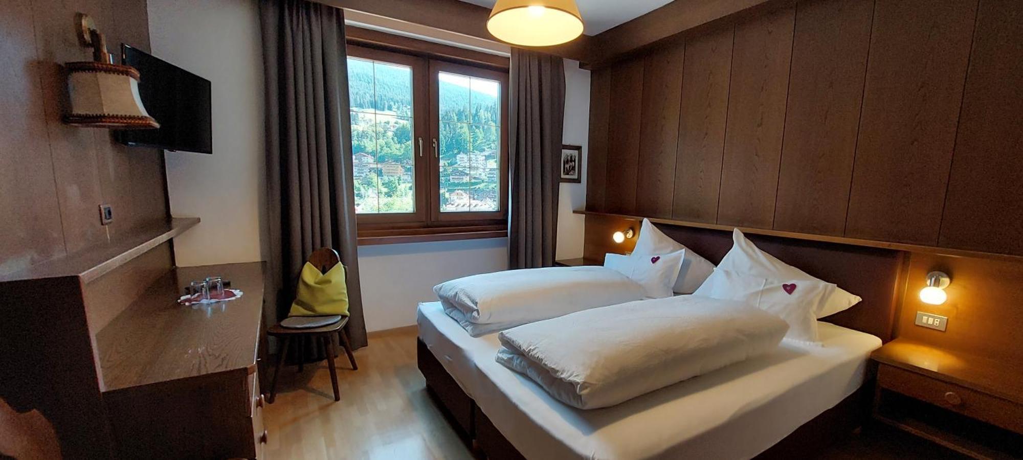 Garni Panoramik Hotel Ortisei Luaran gambar