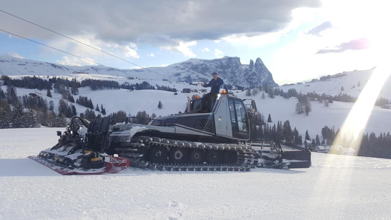 Garni Panoramik Hotel Ortisei Luaran gambar